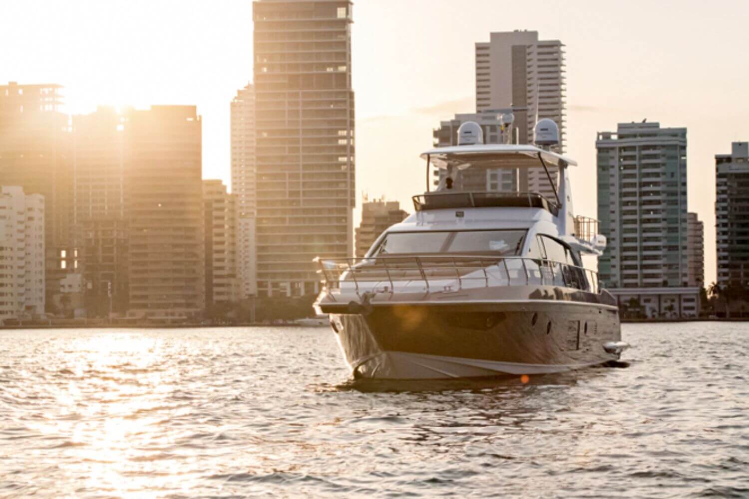 68′ Azimut Flybridge — private yacht charter in Miami
