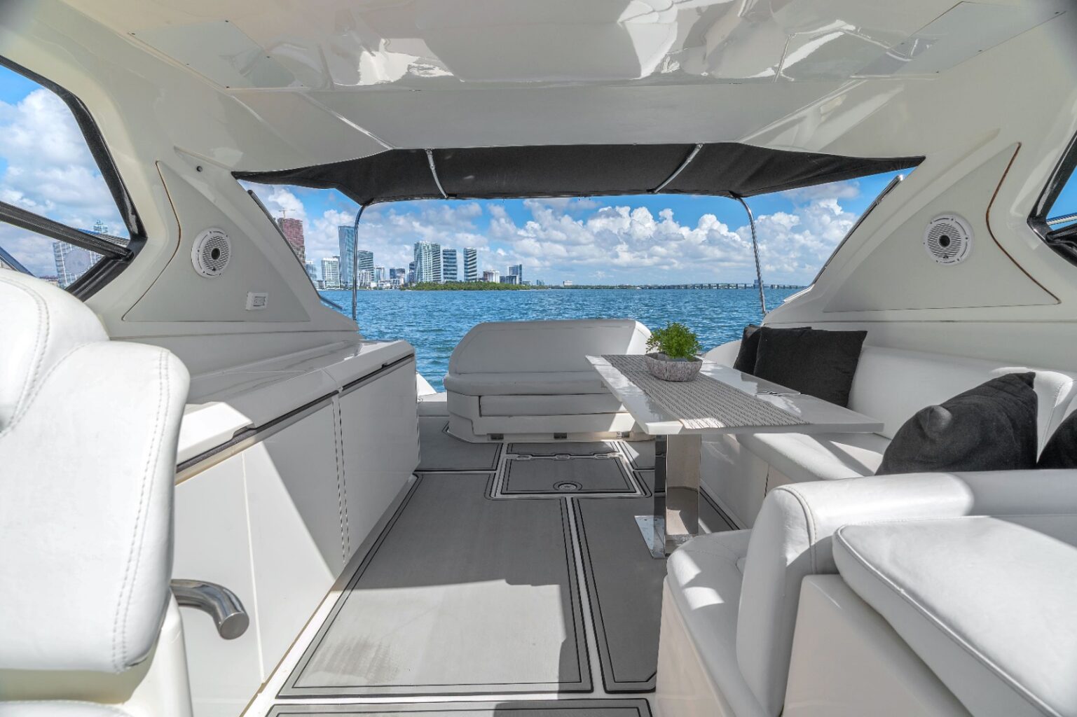 48′ Azimut Atlantis + Jetski 1Hr — private yacht charter in Miami