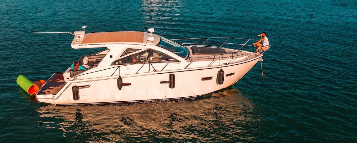 40′ Sealine + Water Toys — private yacht charter in Miami