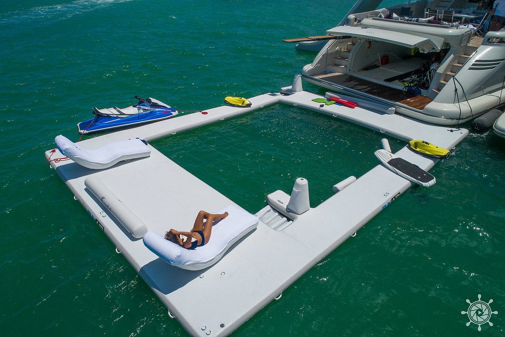 103′ Azimut + Water Toys + Slide