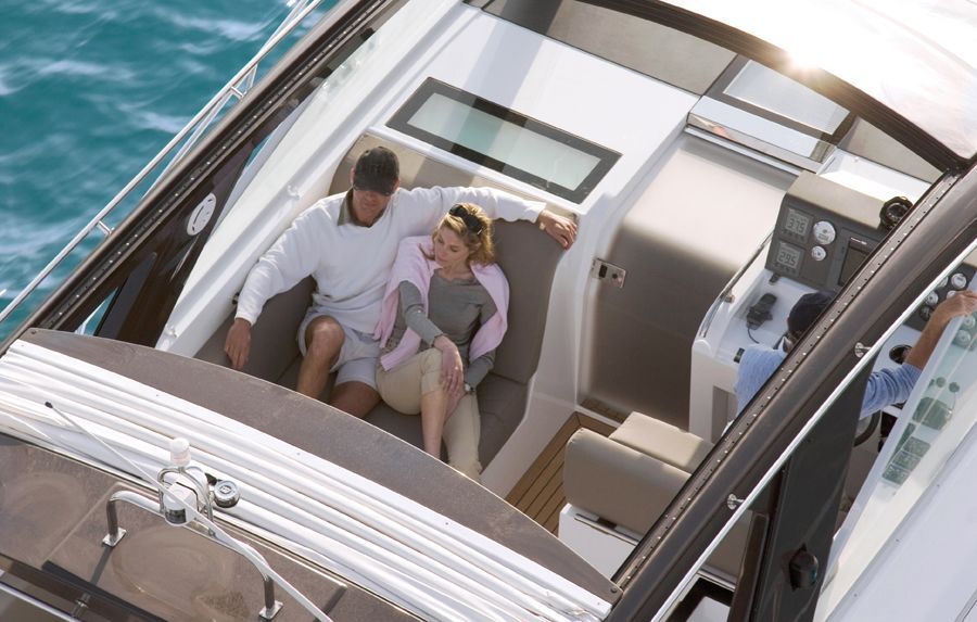 40′ Sealine + Water Toys — private yacht charter in Miami