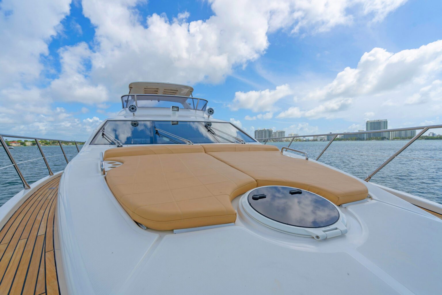 65′ Azimut + Water Toys + Jetski 1Hr — private yacht charter in Miami