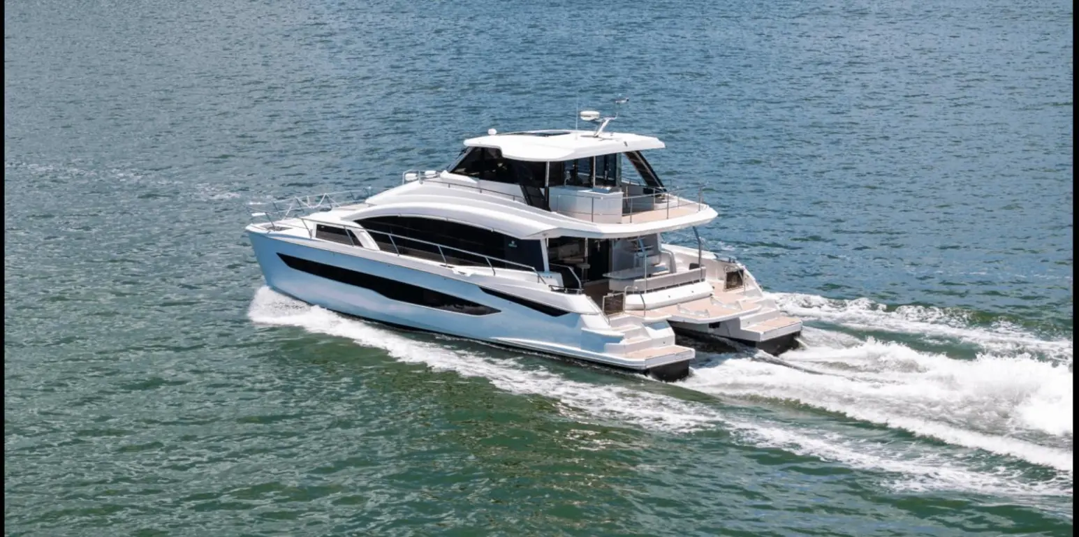 54′ Aquila Lux Cat — private yacht charter in Miami