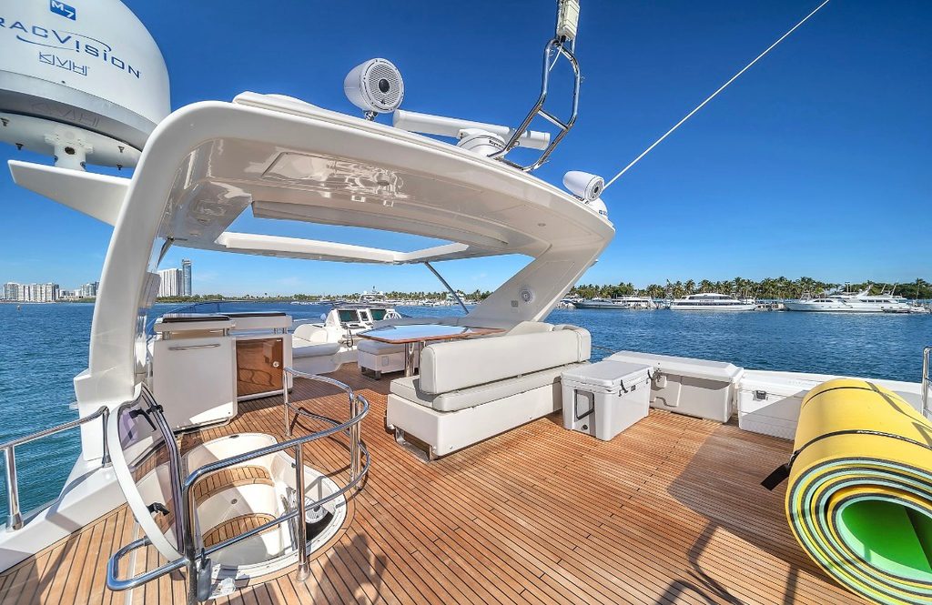 70′ Azimut FB + Jetski 1Hr — private yacht charter in Miami