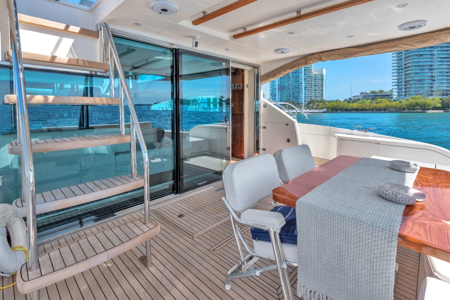 66′ Fairline + Water Toys + Jetski 1Hr — private yacht charter in Miami
