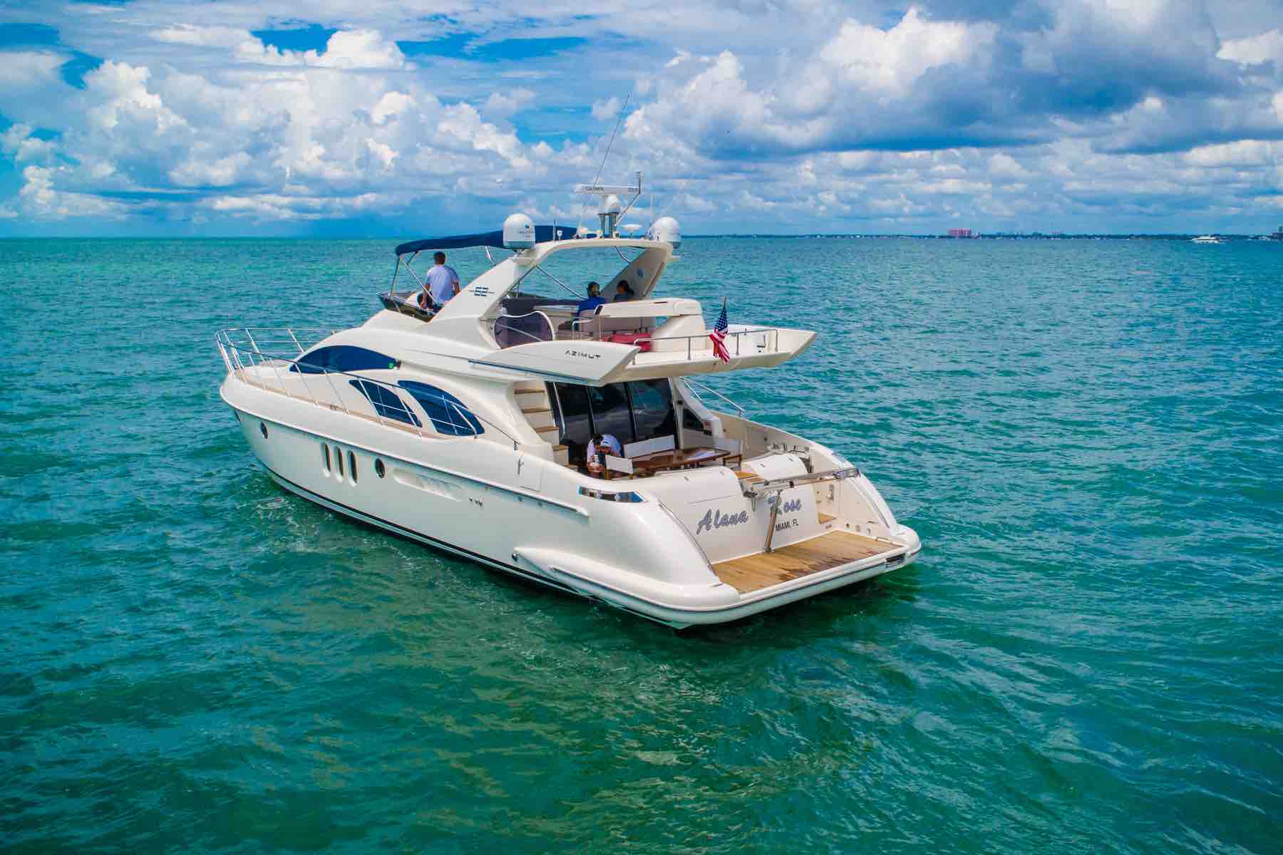 62’ Azimut Fly + Water Toys + Jetski 1Hr — private yacht charter in Miami