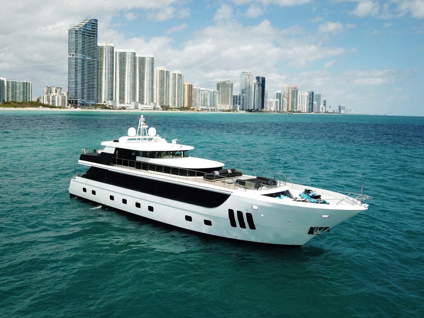 112′ Custom + Water Toys + Jetski 1Hr + Jacuzzi — private yacht charter in Miami