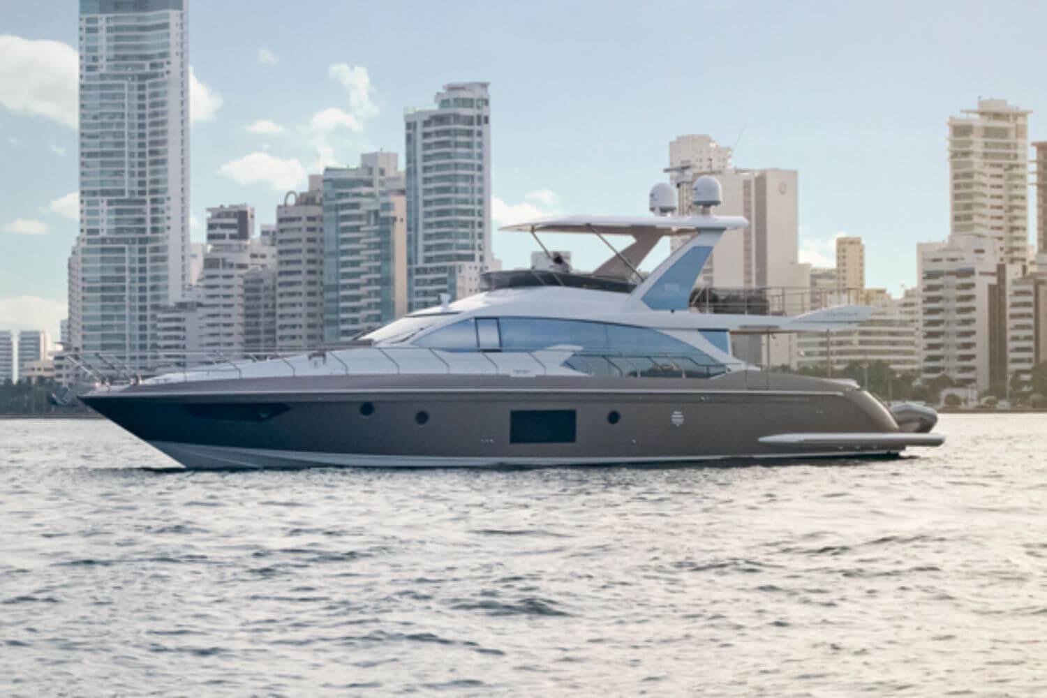 68′ Azimut Flybridge — private yacht charter in Miami